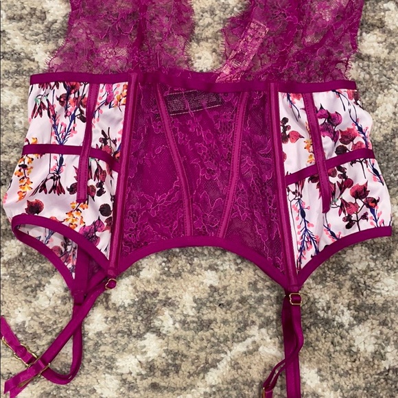 Brand New sexy lingerie from Victoria’s Secret - Picture 2 of 5